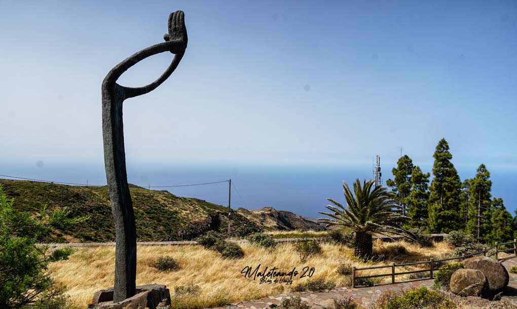 Monumento al Silbo Gomero La Gomera