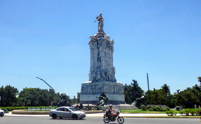 Buenos Aires Monumento a los españoles
