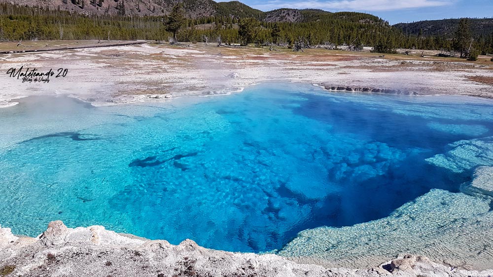 Yellowstone Sapphire Pool