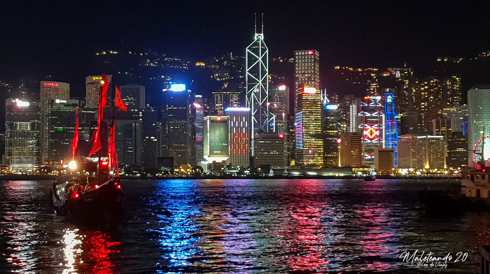 Bahía de Hong Kong de noche