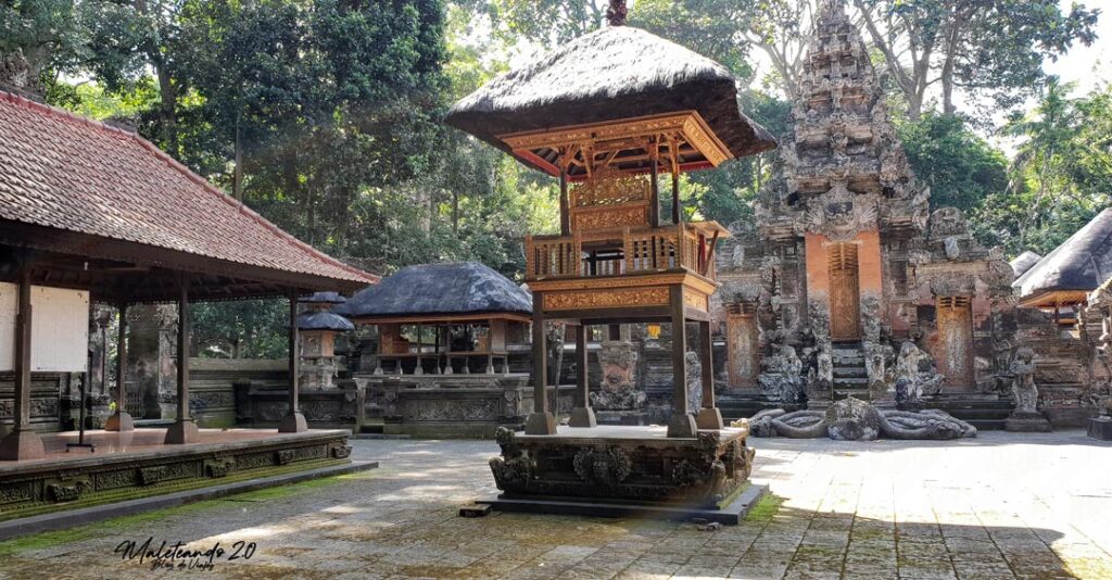 Templo Monkey Forest Ubud