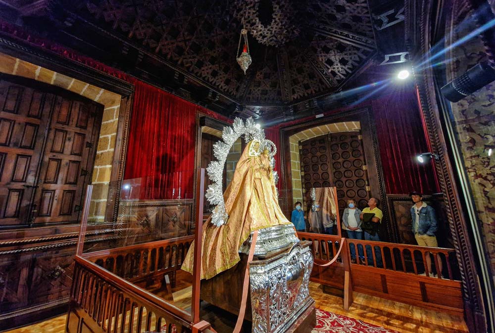Camarin de Nuestra Señora del Pino Teror Gran Canaria