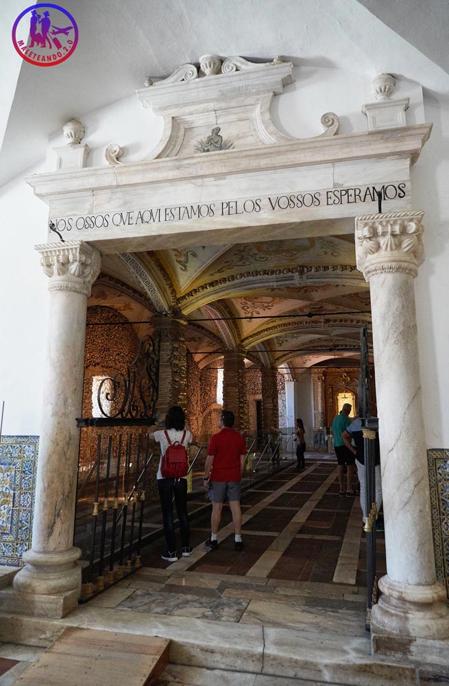 Capilla de los Huesos Evora